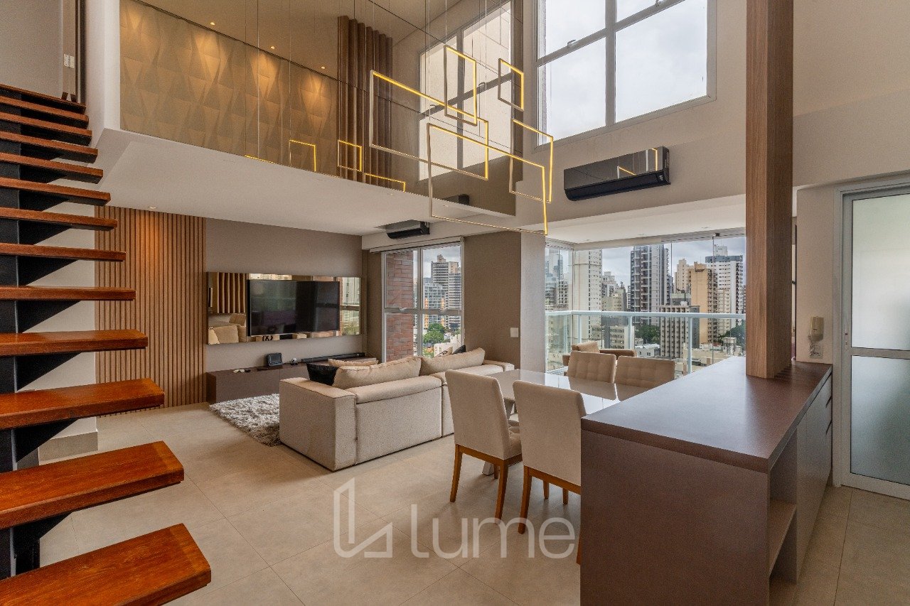 Duplex mobiliado, com vista para o Cambuí