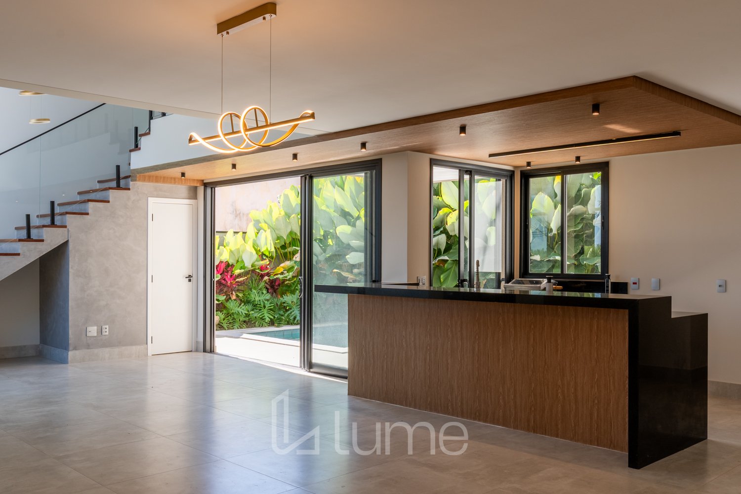 Uma casa contemporânea no San Conrado